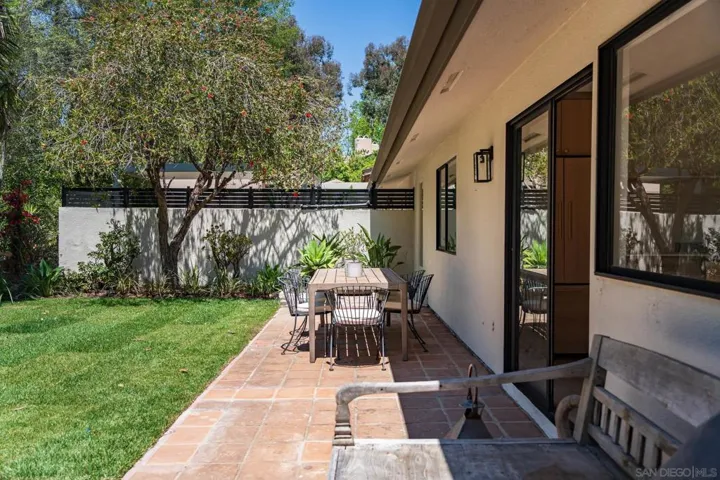 16902 Via De Santa Fe Unit 7, Rancho Santa Fe, California 92067