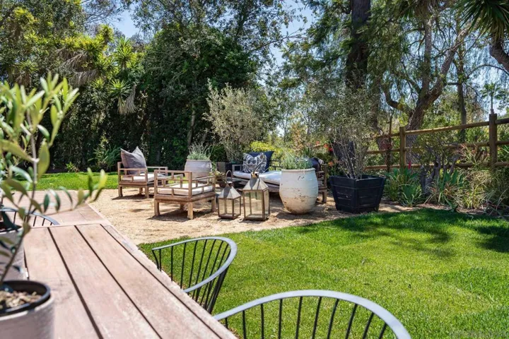 16902 Via De Santa Fe Unit 7, Rancho Santa Fe, California 92067