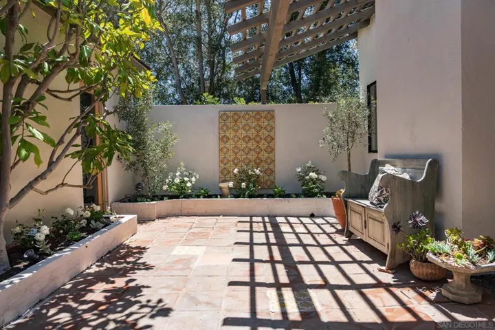 16902 Via De Santa Fe Unit 7, Rancho Santa Fe, California 92067