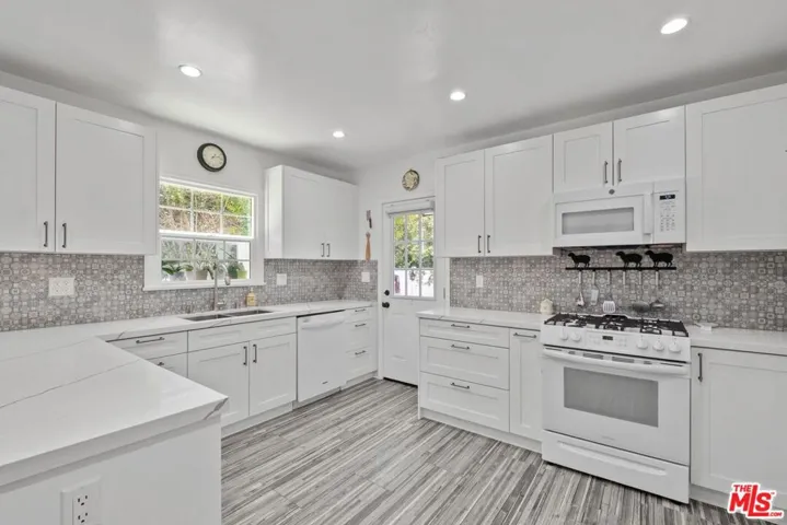 471 S Clark Drive, Beverly Hills, California 90211