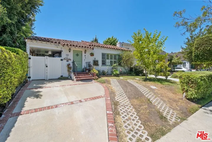 471 S Clark Drive, Beverly Hills, California 90211