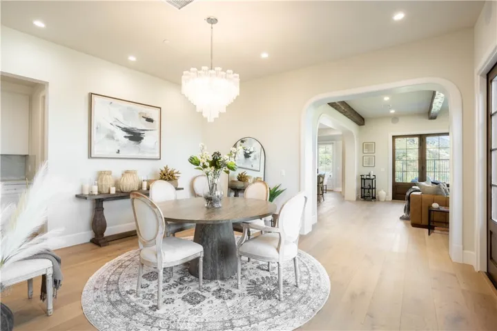 9 Nathaniel, Sierra Madre, California 91024
