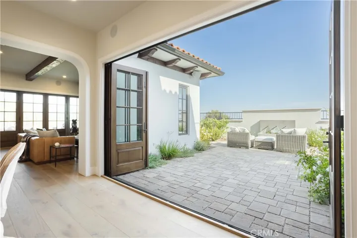 9 Nathaniel, Sierra Madre, California 91024