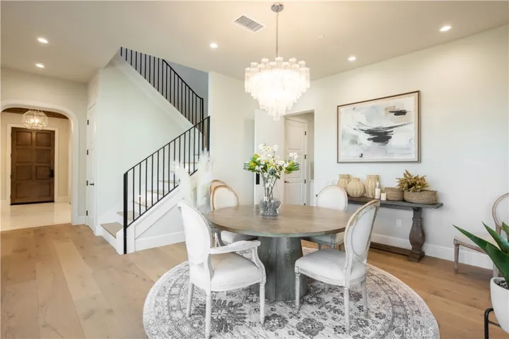 9 Nathaniel, Sierra Madre, California 91024