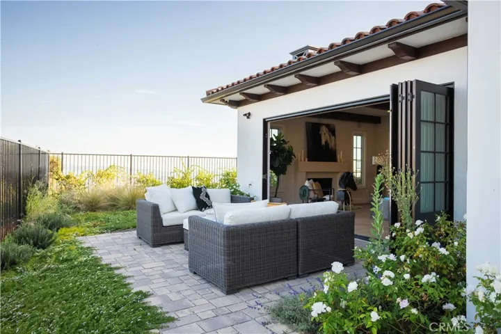 9 Nathaniel, Sierra Madre, California 91024