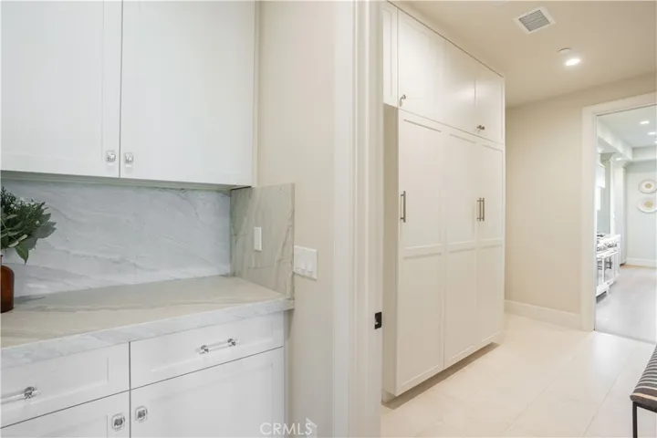 9 Nathaniel, Sierra Madre, California 91024