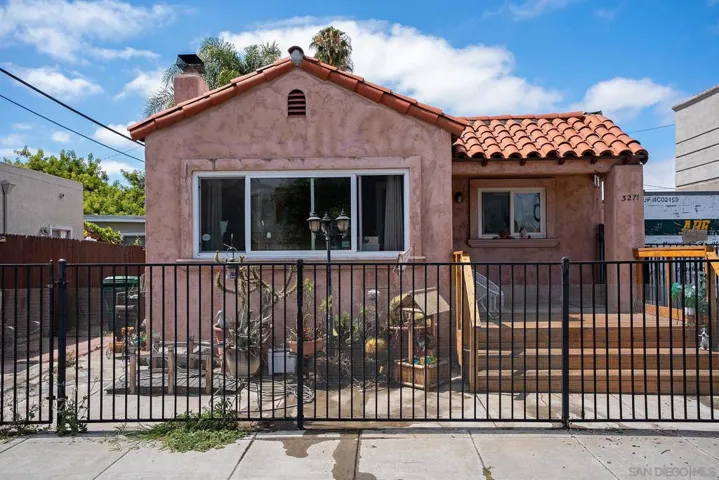 3271 Monroe Ave, San Diego, California 92116