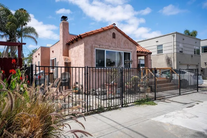 3271 Monroe Ave, San Diego, California 92116