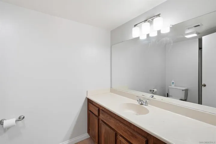 440 Citracado Prkw 9, Escondido, California 92025