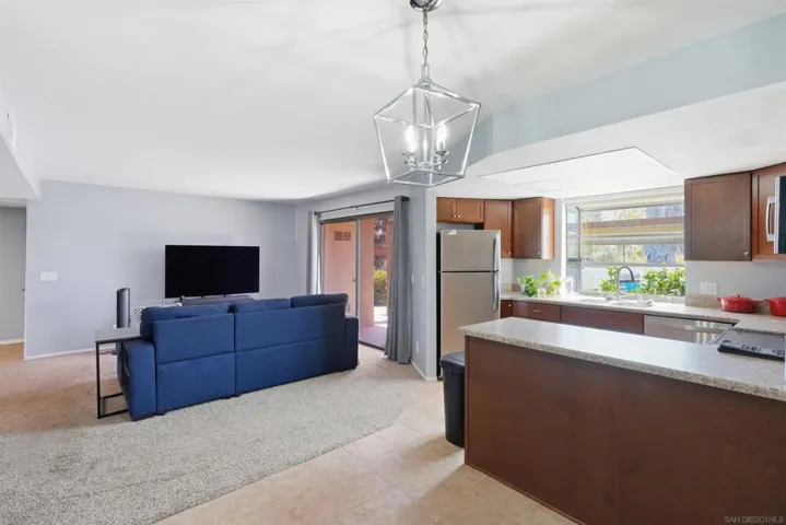 440 Citracado Prkw 9, Escondido, California 92025