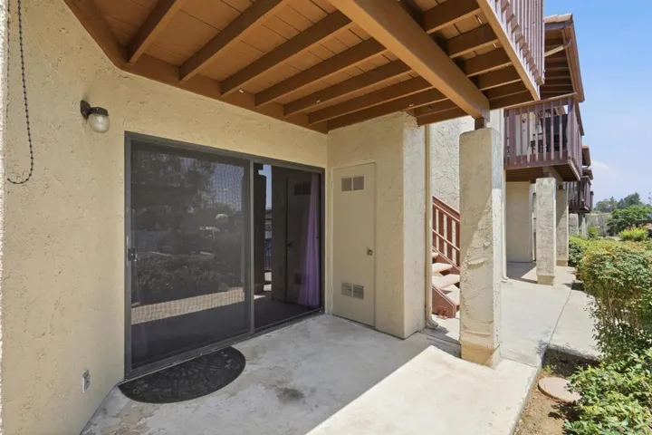 440 Citracado Prkw 9, Escondido, California 92025