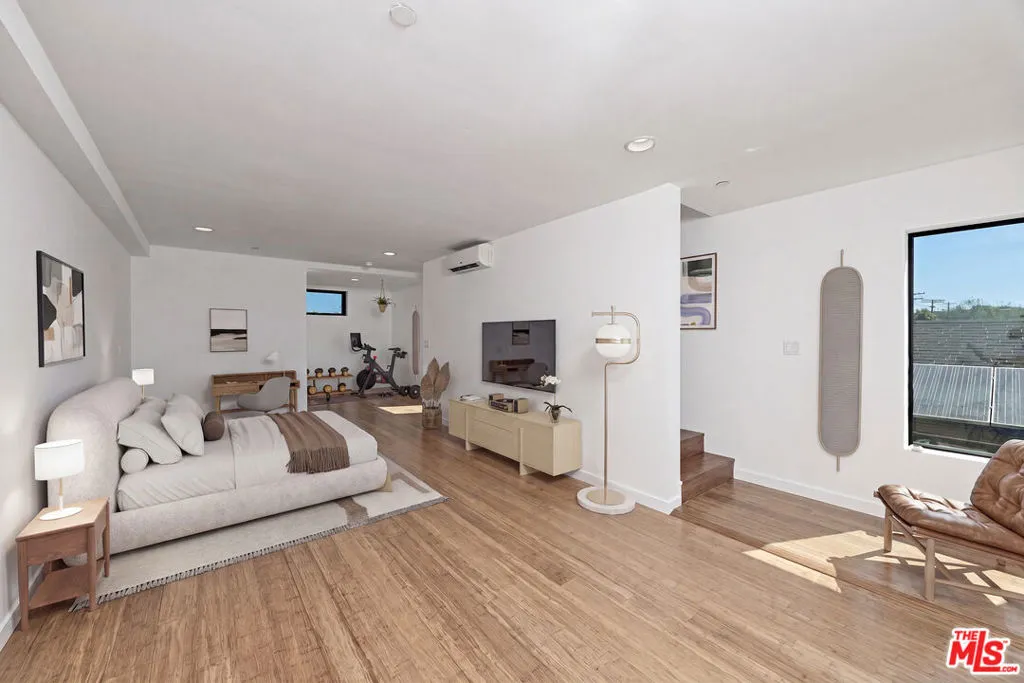 Virtual Staging