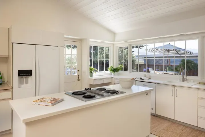 26346 River Park Place, Carmel, California 93923