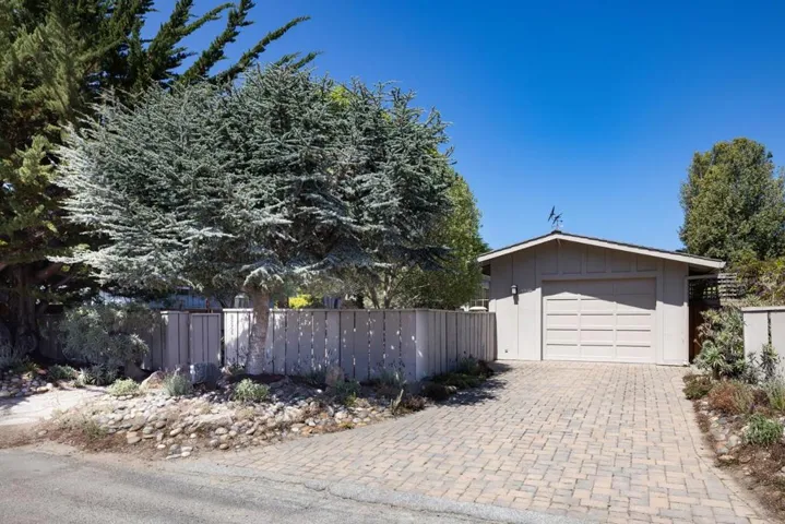 26346 River Park Place, Carmel, California 93923