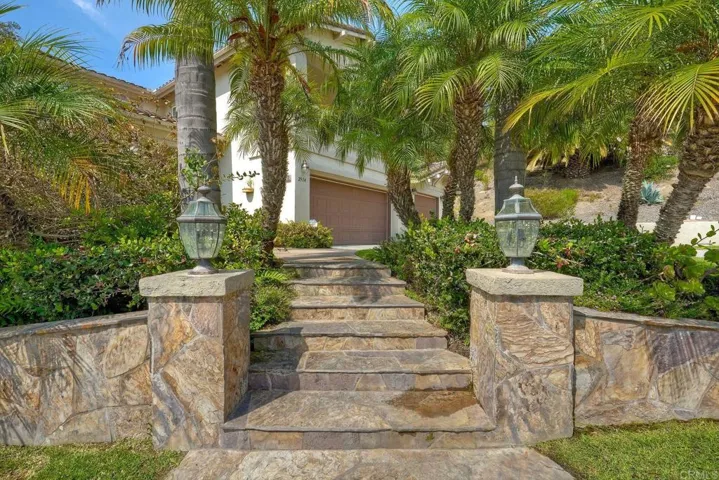 2914 Rancho Rio Chico, Carlsbad, California 92009