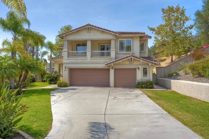 2914 Rancho Rio Chico, Carlsbad, California 92009