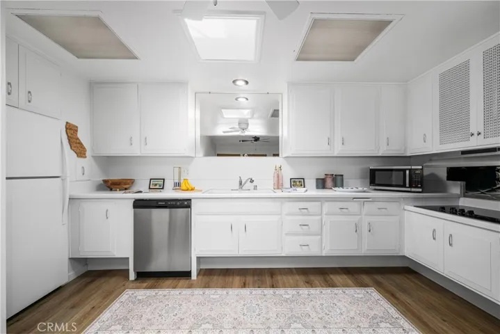 1521 Interlachen 258i, Seal Beach, California 90740