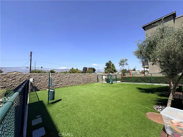 489 Rose Court E, Azusa, California 91702