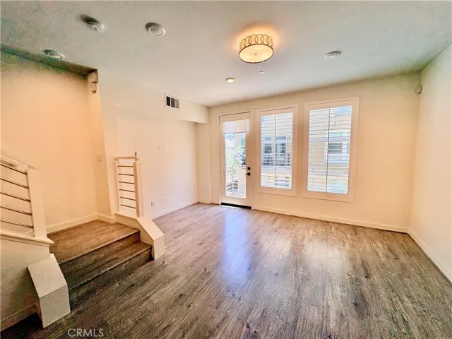 489 Rose Court E, Azusa, California 91702