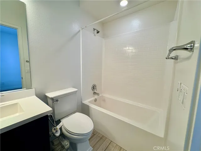 489 Rose Court E, Azusa, California 91702