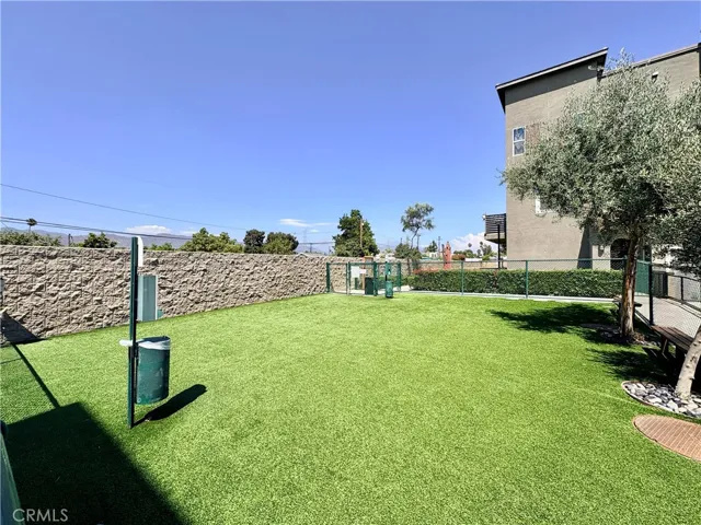 489 Rose Court E, Azusa, California 91702