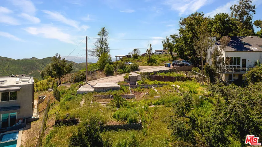 26166 Fairside Road, Malibu, California 90265