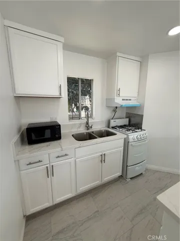 1415 N Spring, Compton, California 90221