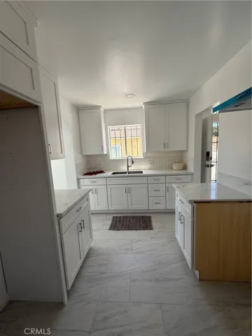 1415 N Spring, Compton, California 90221