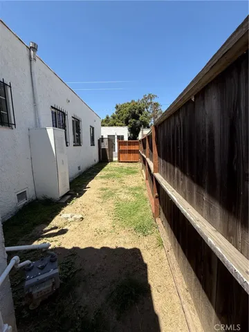 1415 N Spring, Compton, California 90221