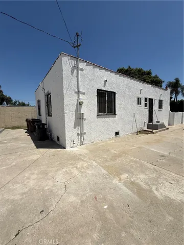 1415 N Spring, Compton, California 90221
