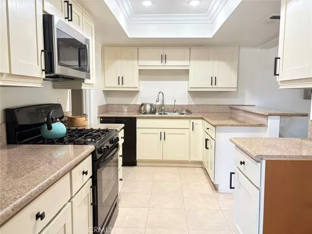 4150 Schaefer Avenue 29, Chino, California 91710