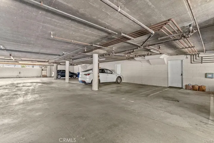 13819 Burbank Boulevard 7, Van Nuys, California 91401