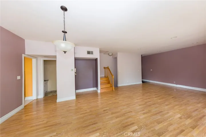 13819 Burbank Boulevard 7, Van Nuys, California 91401