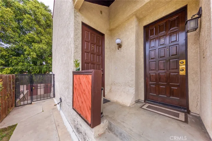 13819 Burbank Boulevard 7, Van Nuys, California 91401