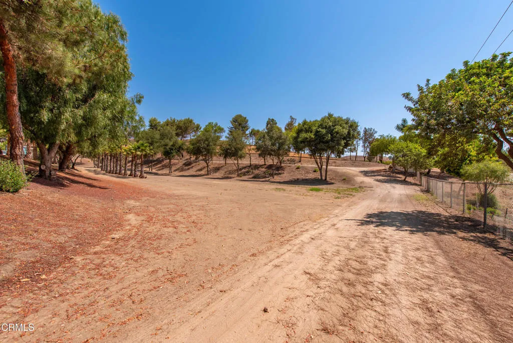 8450 Waters Rd Moorpark-14