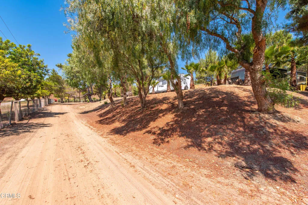 8450 Waters Rd Moorpark-13