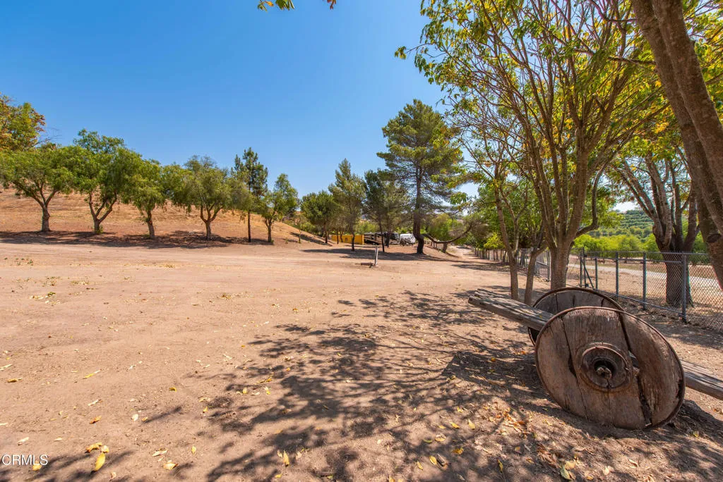 8450 Waters Rd Moorpark-15