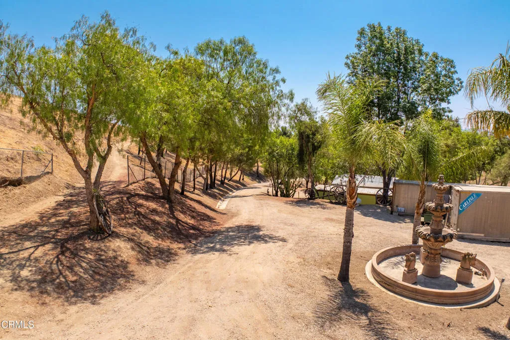 8450 Waters Rd Moorpark-66
