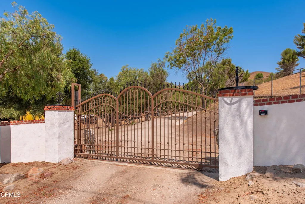 8450 Waters Rd Moorpark-10