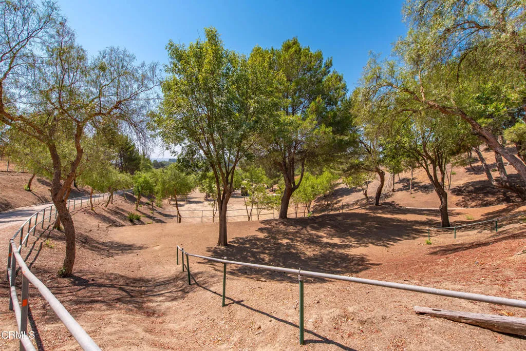 8450 Waters Rd Moorpark-4