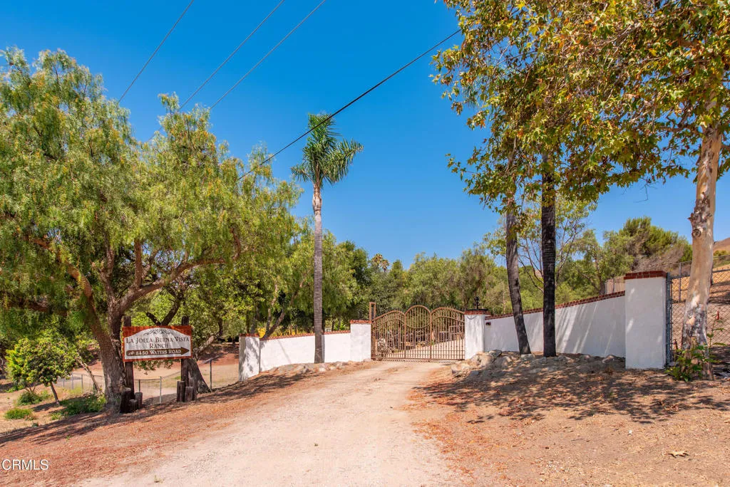 8450 Waters Rd Moorpark-11