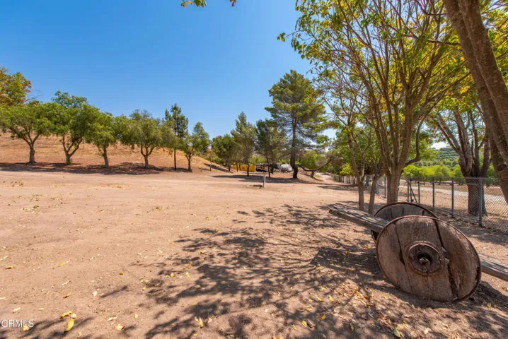 8450 Waters Rd Moorpark-15