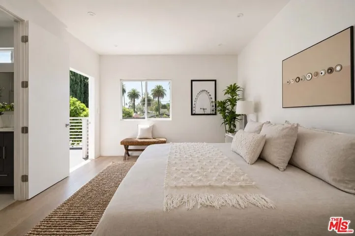 253 S St Andrews Place, Los Angeles, California 90004