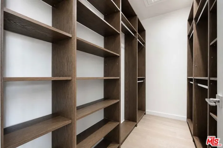 253 S St Andrews Place, Los Angeles, California 90004