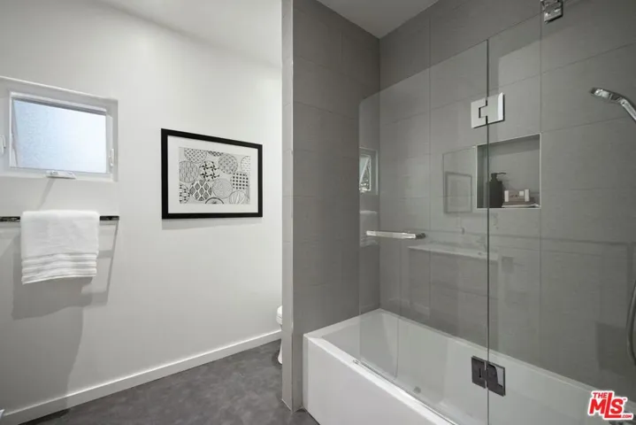 253 S St Andrews Place, Los Angeles, California 90004