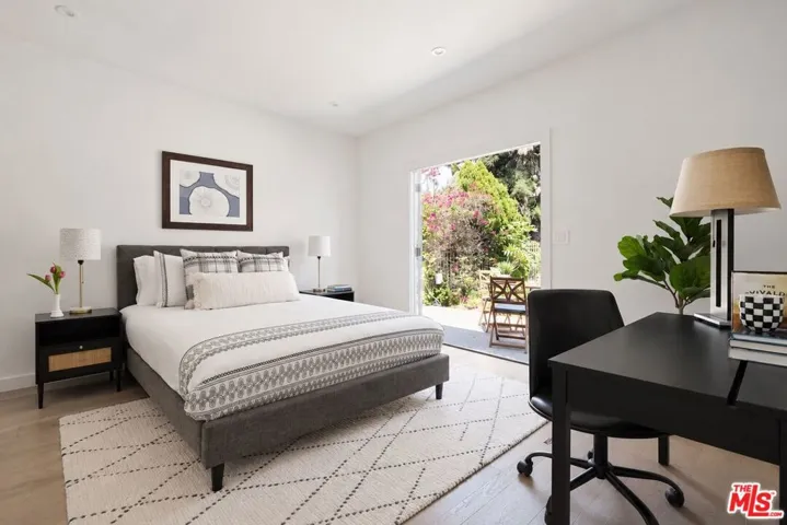 253 S St Andrews Place, Los Angeles, California 90004