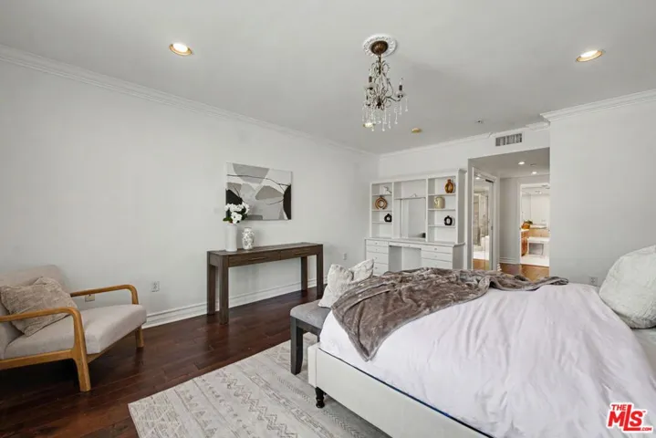 1878 Greenfield Avenue Ph5, Los Angeles, California 90025