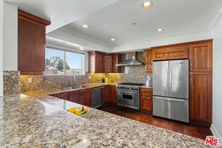 1878 Greenfield Avenue Ph5, Los Angeles, California 90025