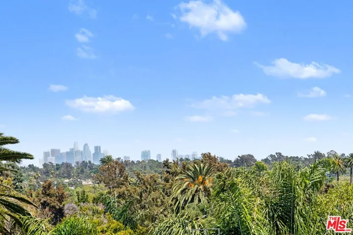 1878 Greenfield Avenue Ph5, Los Angeles, California 90025