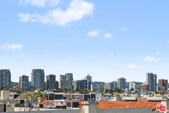 1878 Greenfield Avenue Ph5, Los Angeles, California 90025